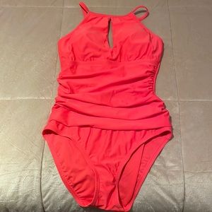 Women’s bathing suit Ellen Tracy size 6